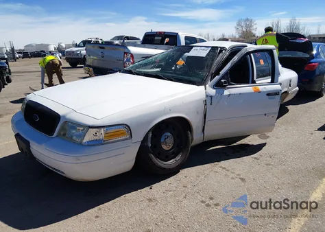 2008 Ford Crown Victoria Police/Police Interceptor из США, поврежденный, VIN 2FAHP71V58X140968